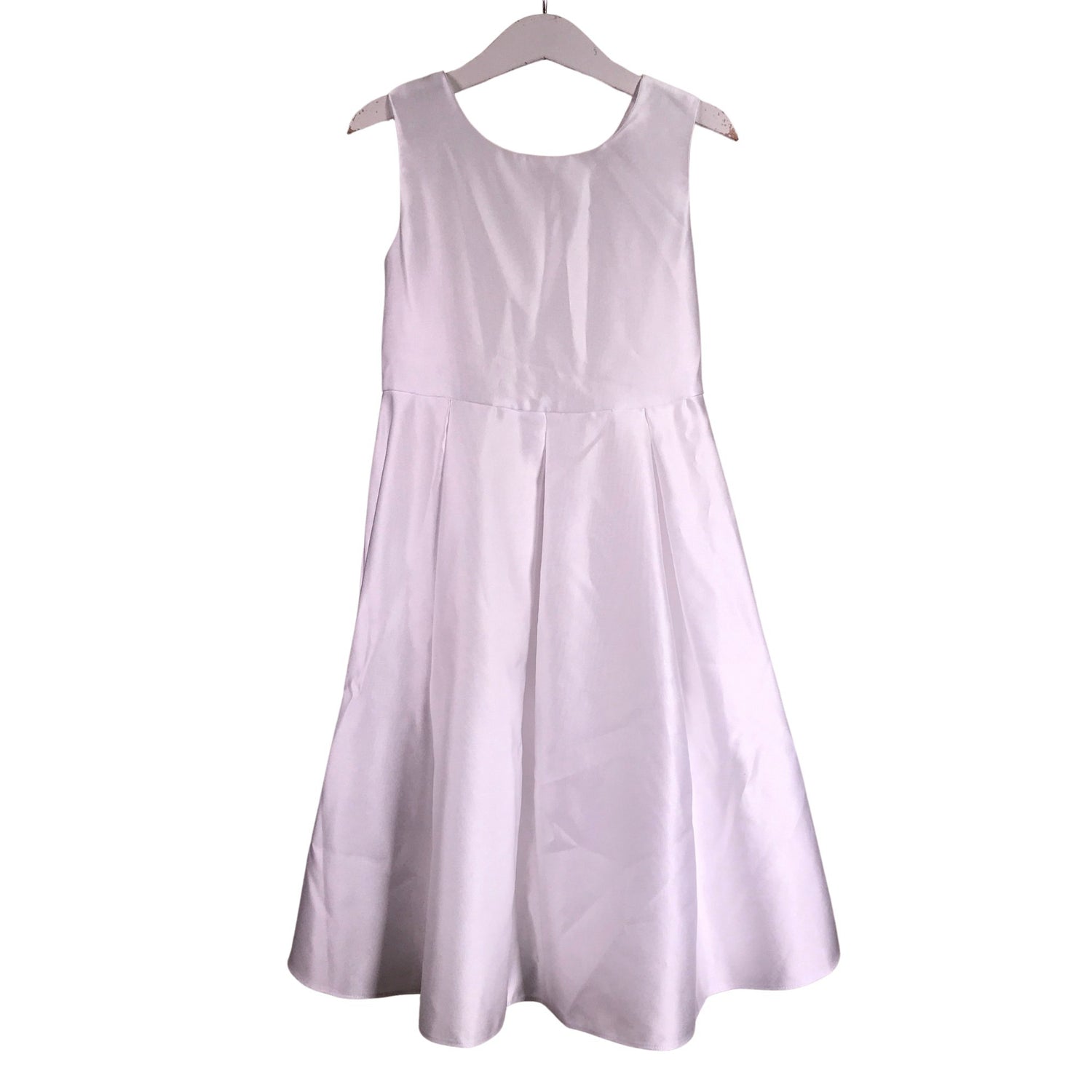  Juhlamekko  Juhlamekko, koko 116 - 122  Marks&Spencer 