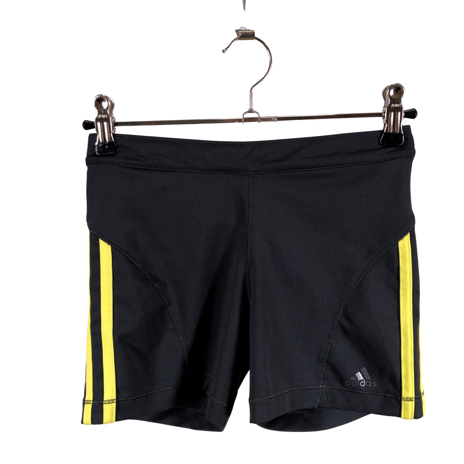  Urheilushortsit  Urheilushortsit, koko 134 - 140  Adidas 