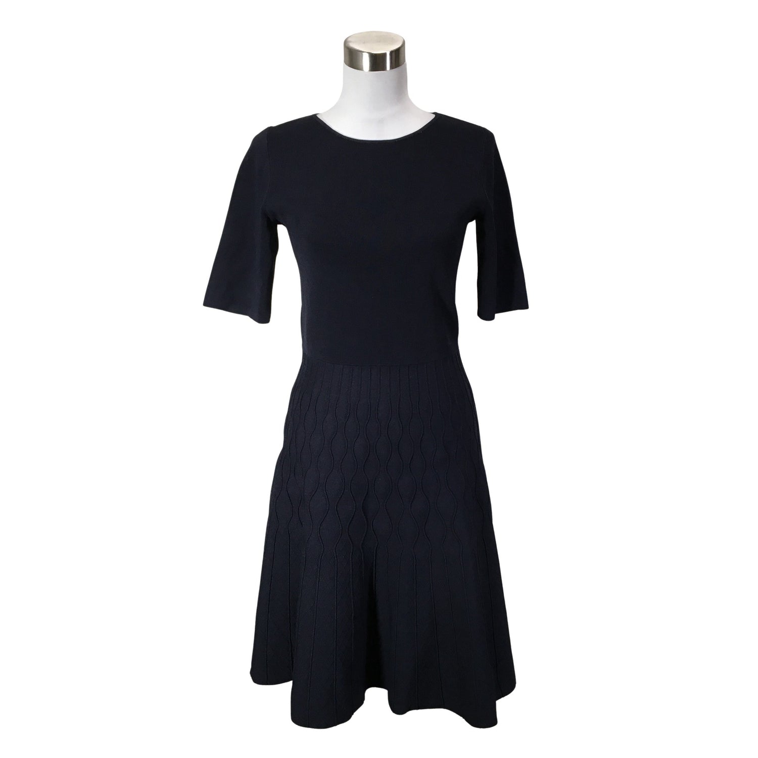  Mekko  Neulemekko, koko 38  Hobbs 
