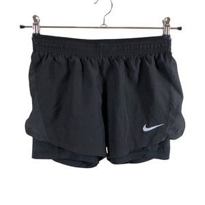 Unisex Nike - Urheilushortsit, koko 36 -  (1)