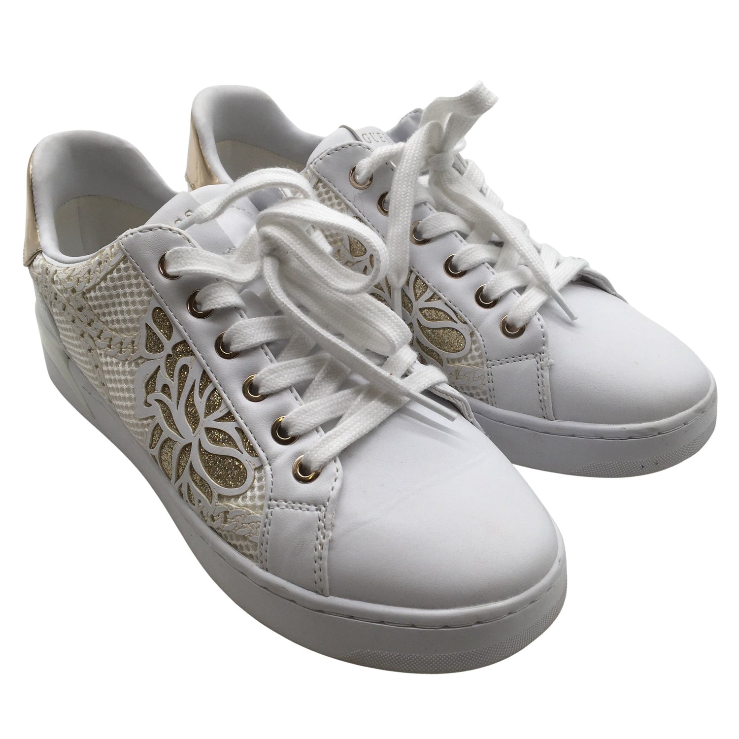  Tennarit  Tennarit, koko 39  Guess 