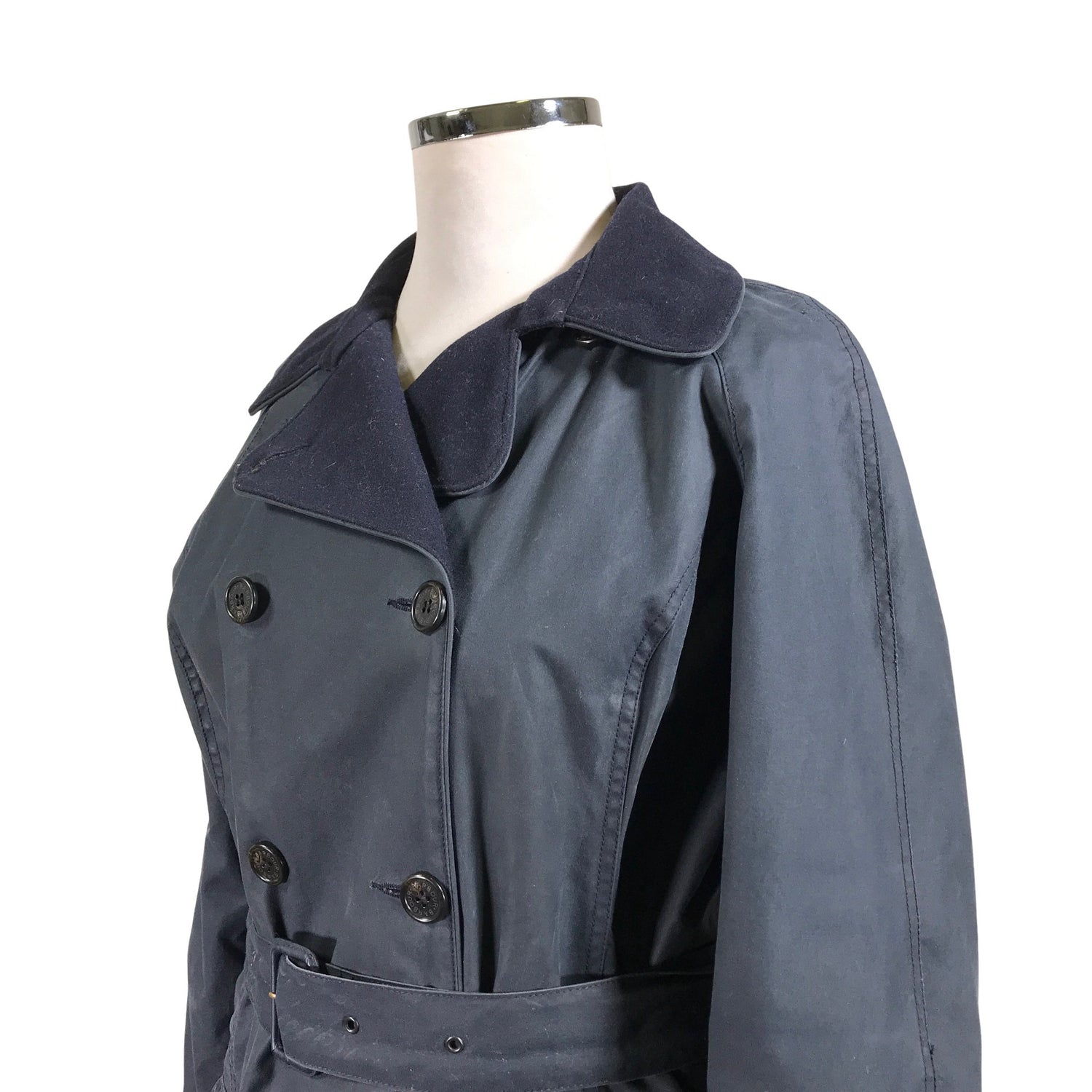  Välikausitakki  Trenssitakki, koko 44  Barbour 