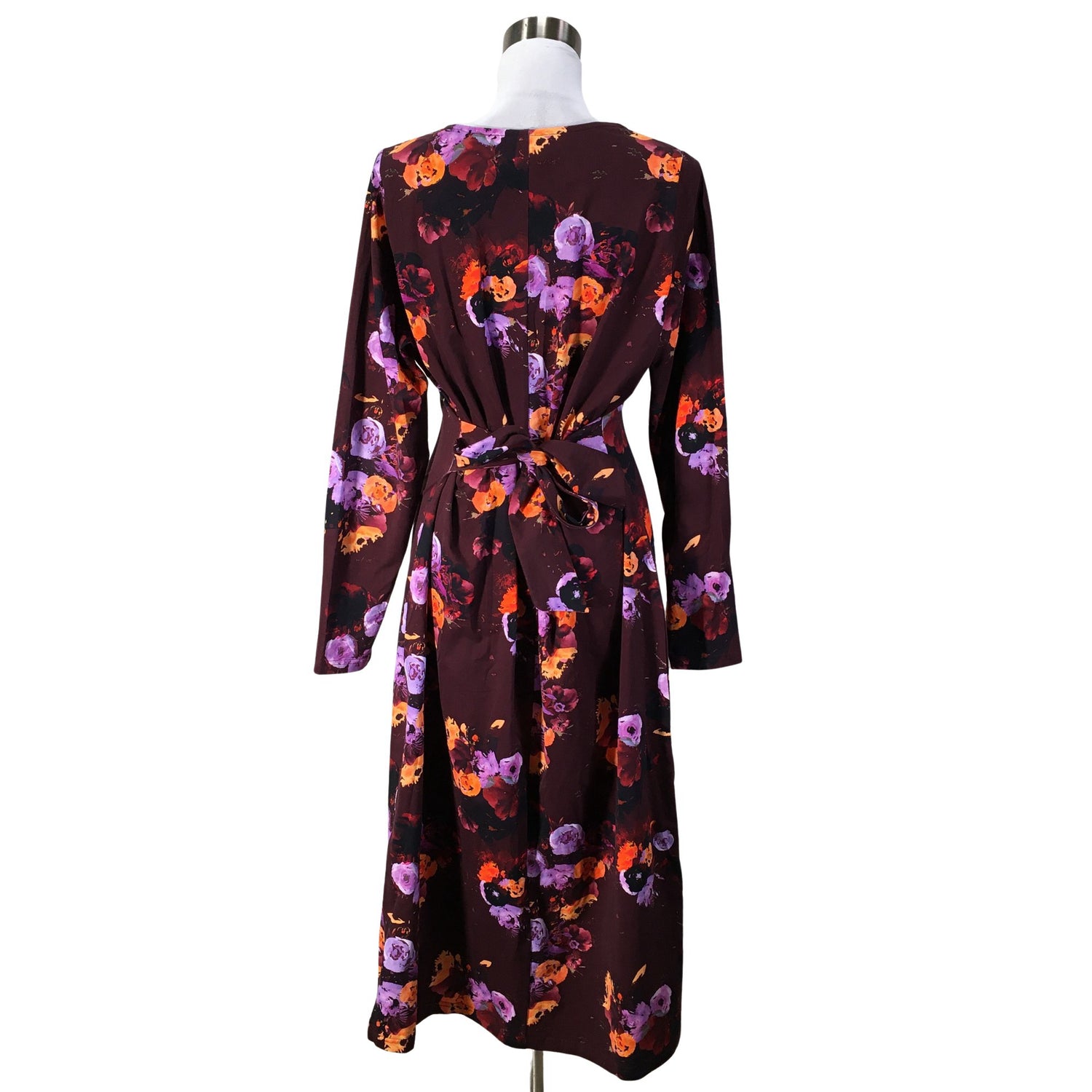  Mekko  Trikoomekko, koko 40  Kaiko 