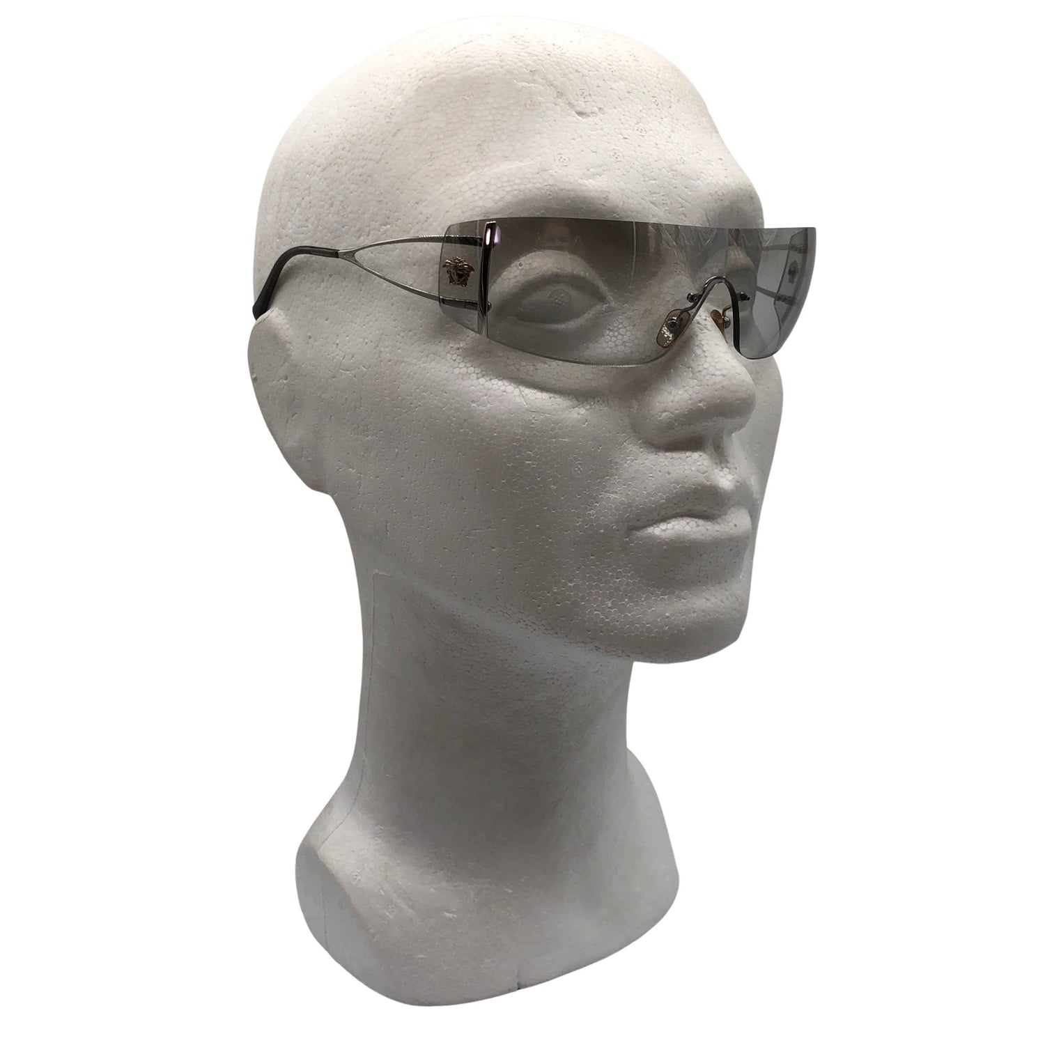 Aurinkolasit, koko Ei kokoa