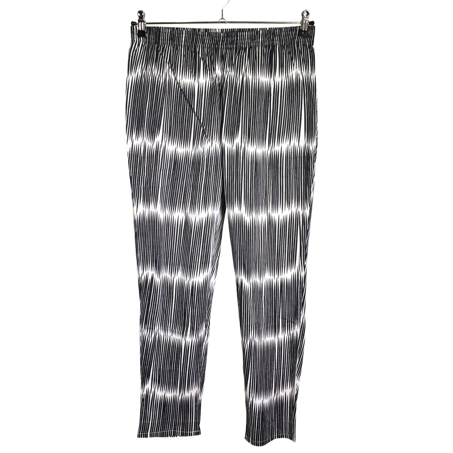  Housut  Ohuet housut, koko 40  Marimekko 