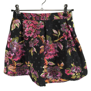 Juhlahame, koko 122 - 128