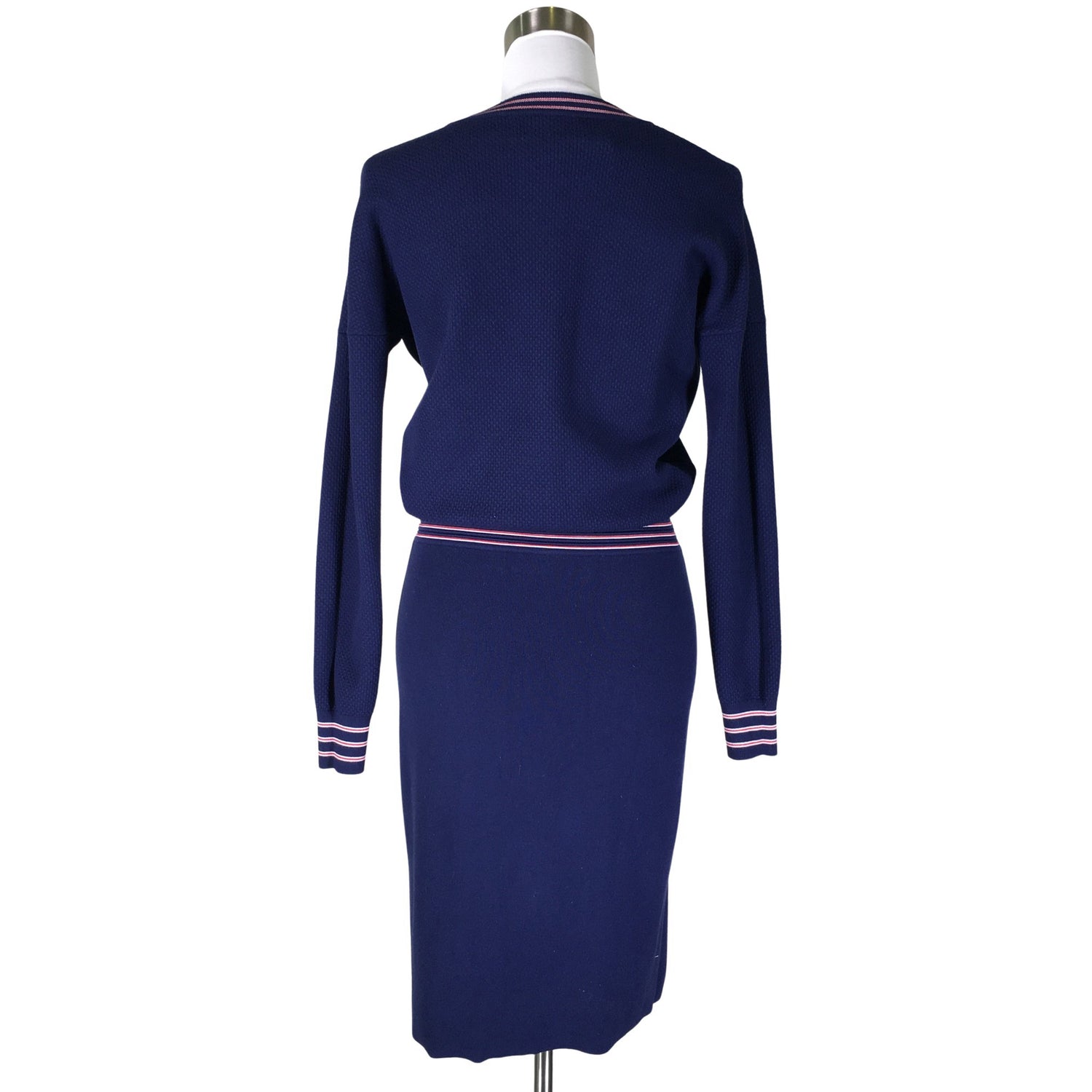  Mekko  Neulemekko, koko 38  Hugo Boss 