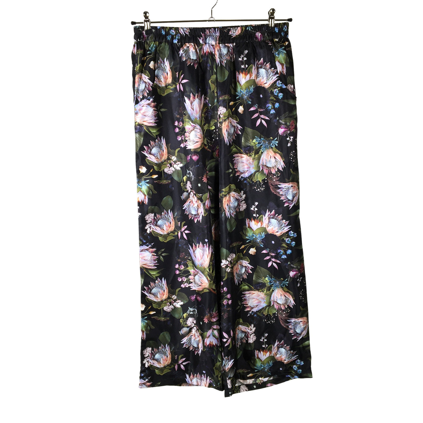 Unisex Uhana Design - Ohuet housut, koko 40 -  (1)