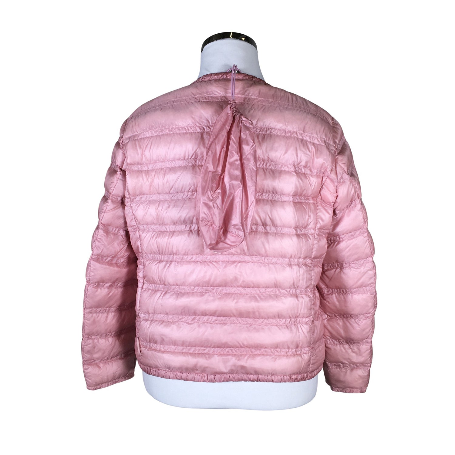  Kevytuntuvatakki  Kevytuntuvatakki, koko 44  Moncler 