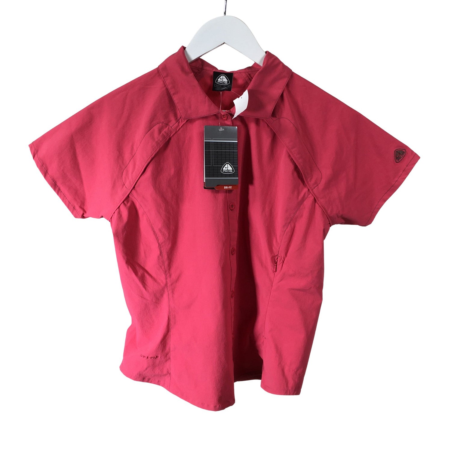  Urheilupaita  Urheilupaita, lyhyet hihat, koko 38  Nike 