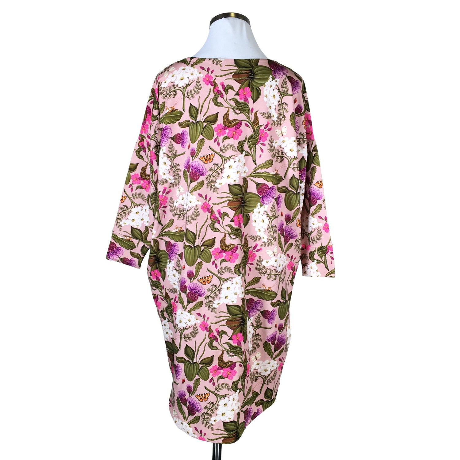  Mekko  Trikoomekko, koko 42  Design by Kieto 