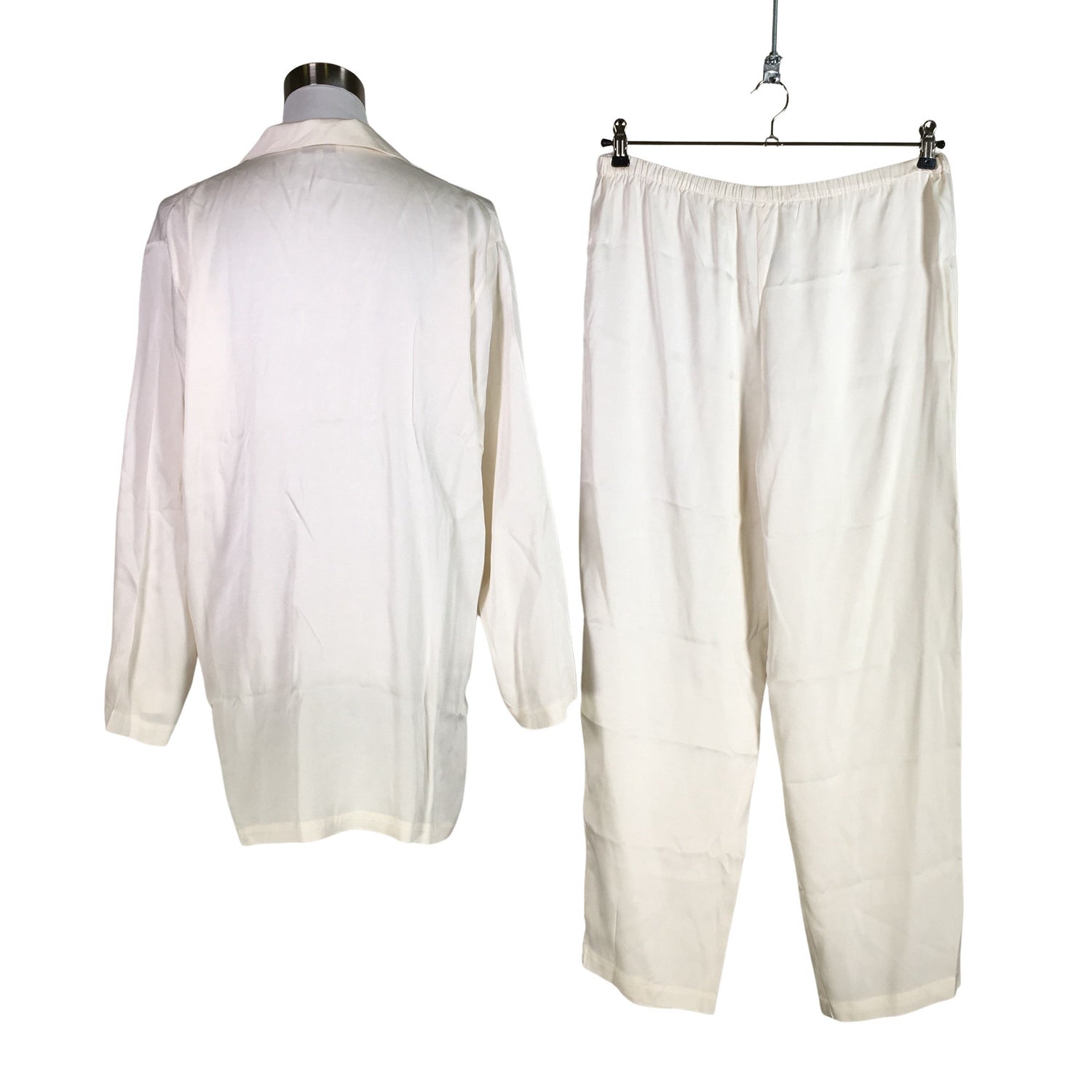  Yöasu  Yöasu, koko 40  Stockmann Silk 