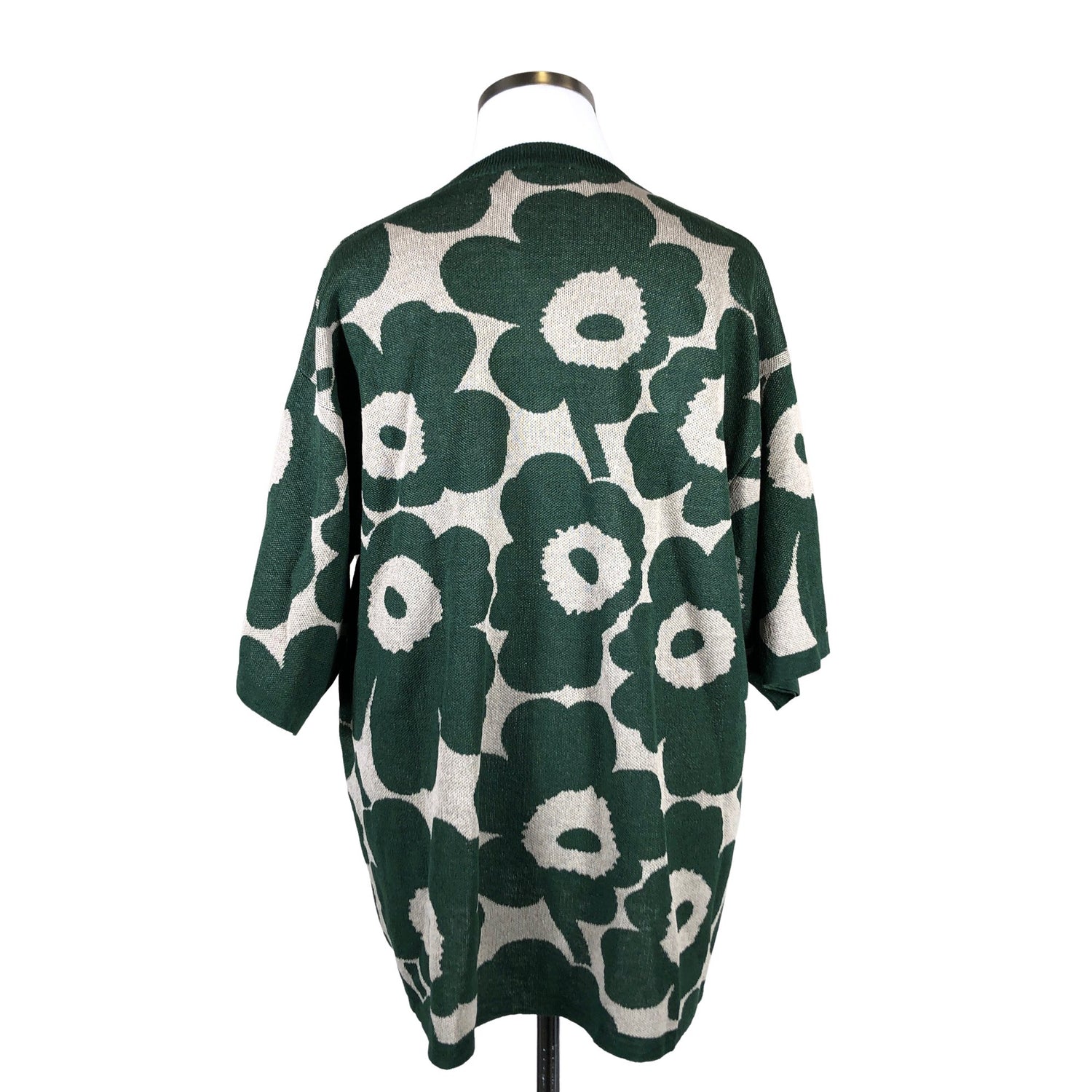  Neulepaita  Neulepaita, koko 42  Marimekko 