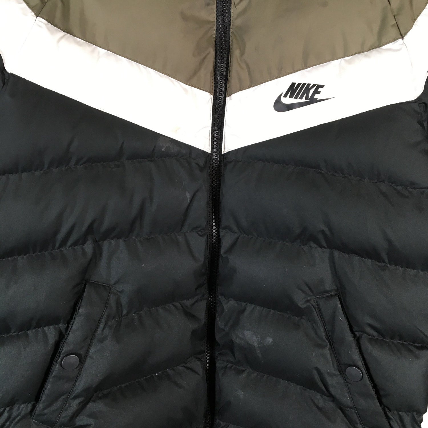  Toppatakki  Toppatakki, koko 134 - 140  Nike 