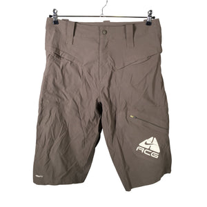 Unisex Nike - Urheilushortsit, koko M -  (1)