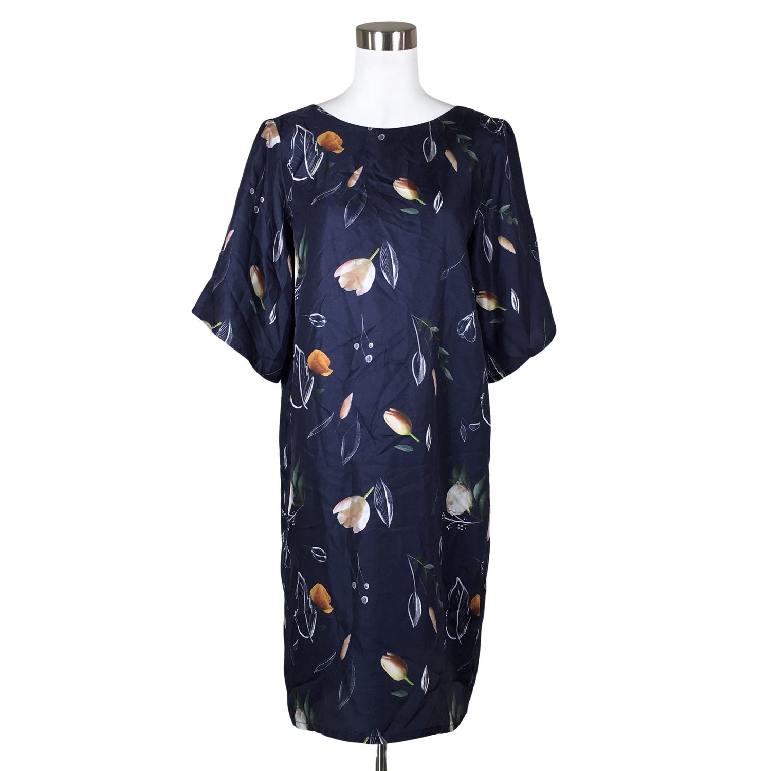  Mekko  Sifonkimekko, koko 34  Uhana Design 