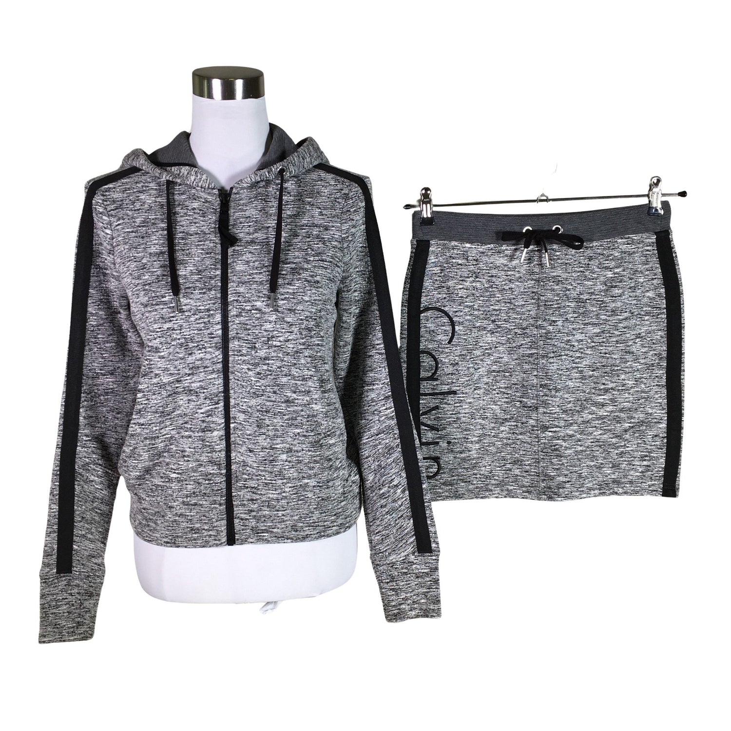  Collegeasu  Collegeasu, koko 36  Calvin Klein 