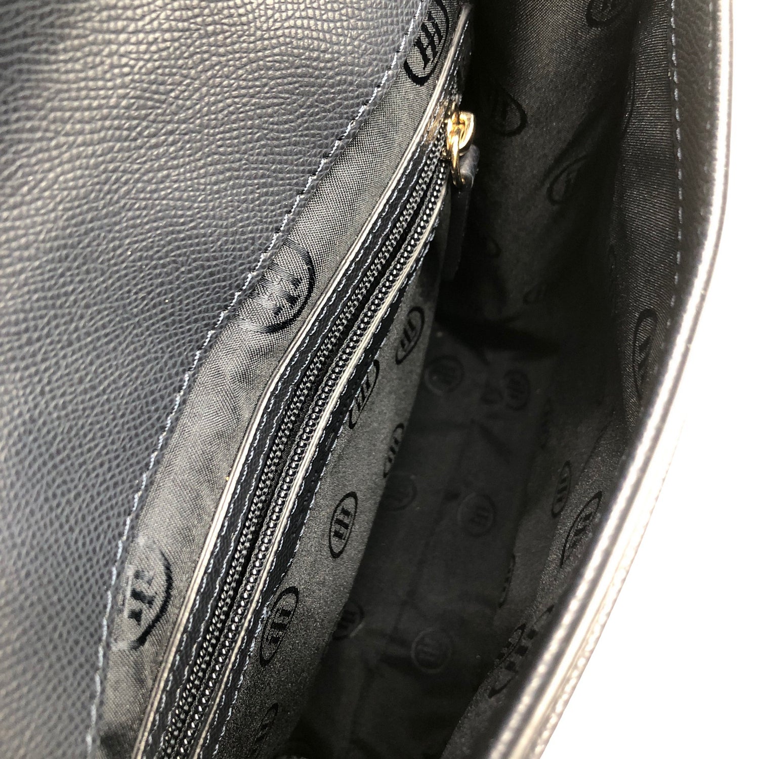  Reppu  Reppu, koko Midi  Tommy Hilfiger 