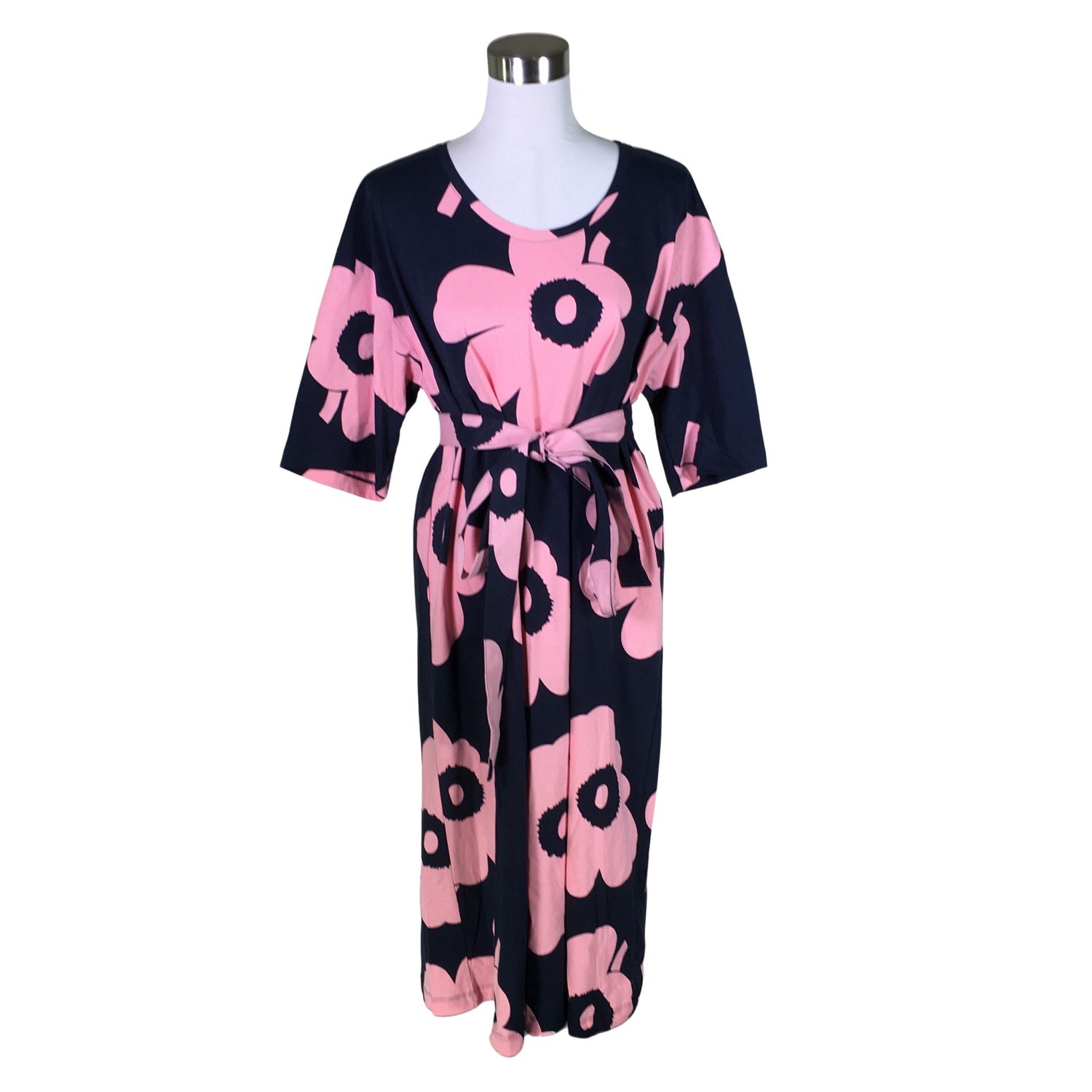  Mekko  Trikoomekko, koko 40  Marimekko 