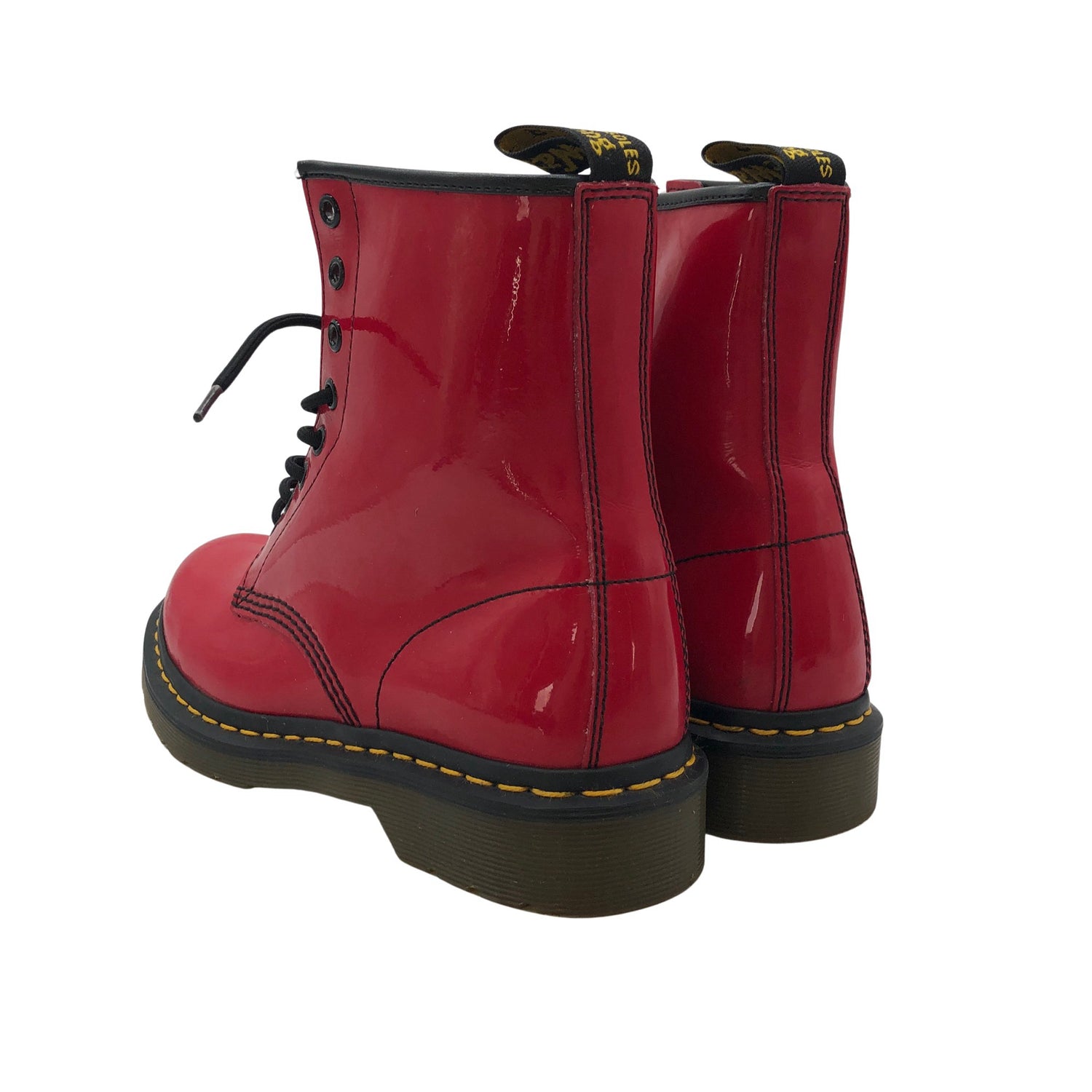  Maiharit  Maiharit, koko 39  Dr. Martens 