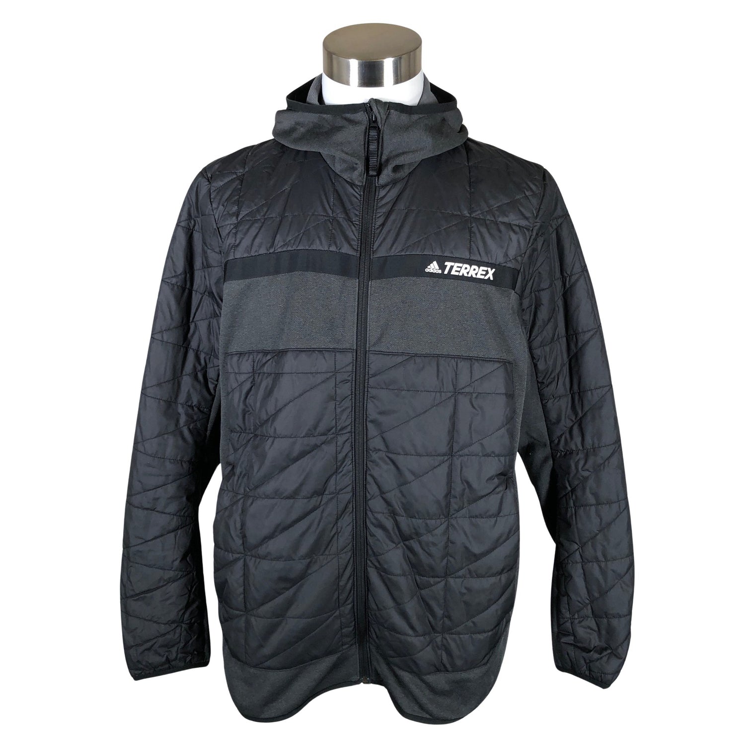  Kevyttoppatakki  Kevyttoppatakki, koko XL  Adidas 
