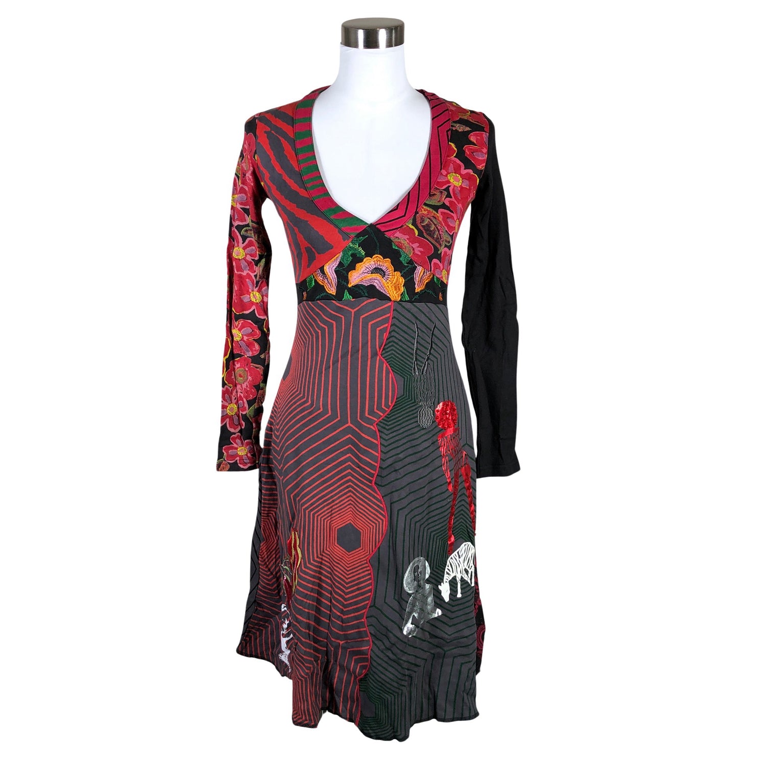  Mekko  Trikoomekko, koko 38  Desigual 