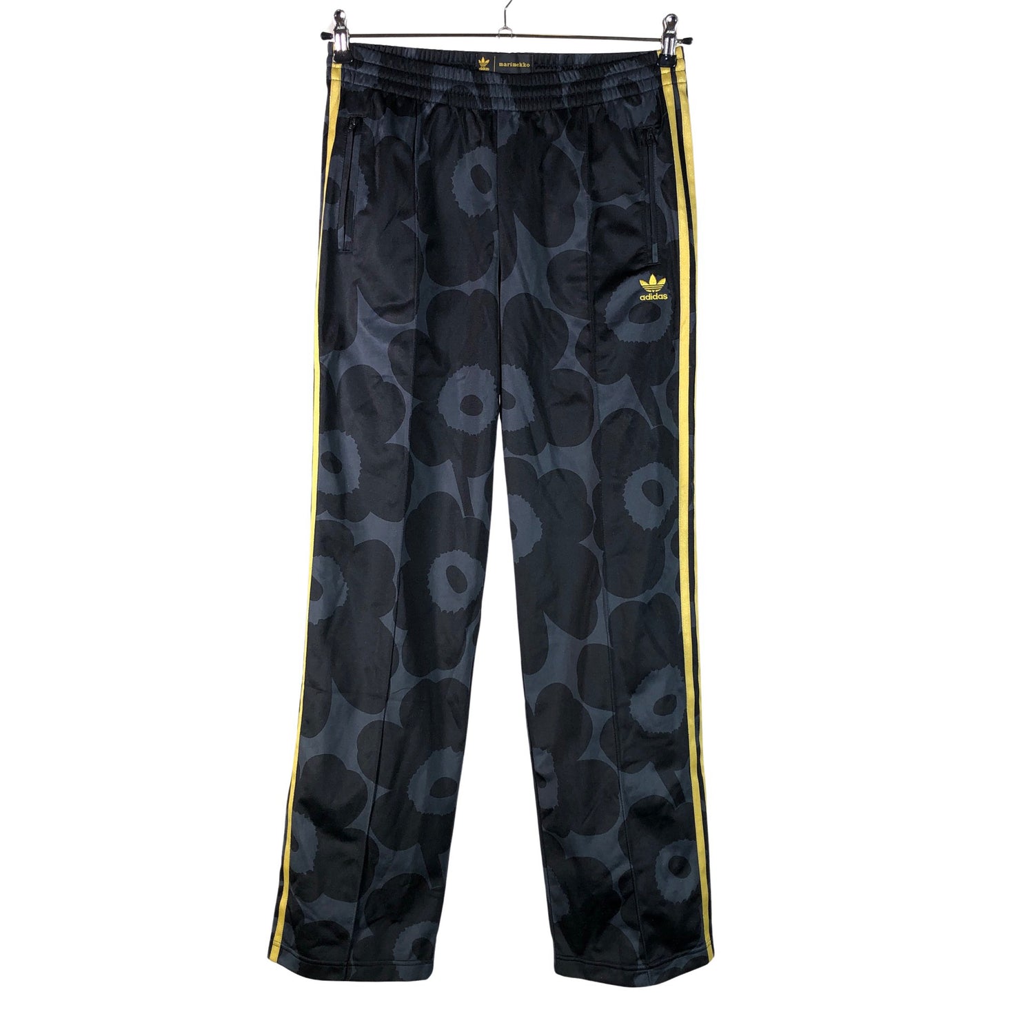  Urheiluhousut  Verryttelyhousut, koko 38  Adidas 