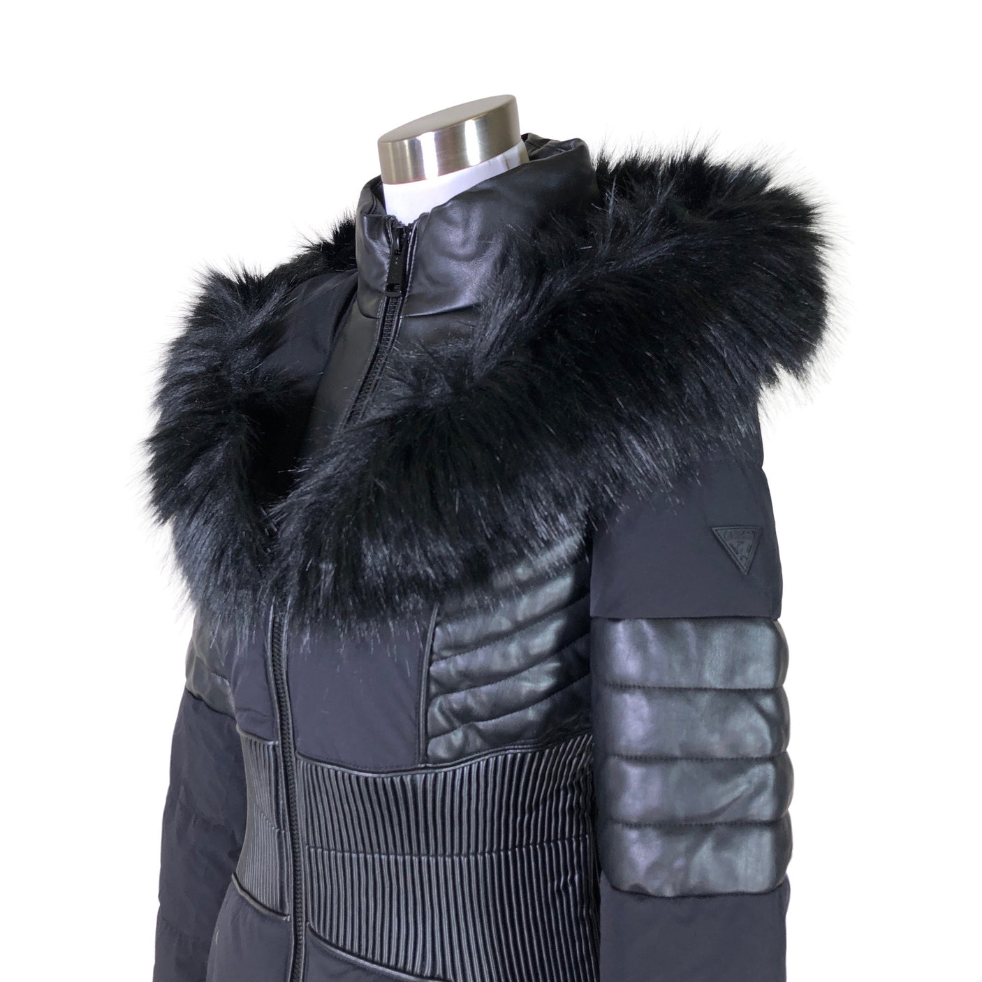 Unisex Guess - Toppatakki, koko 38 -  (3)