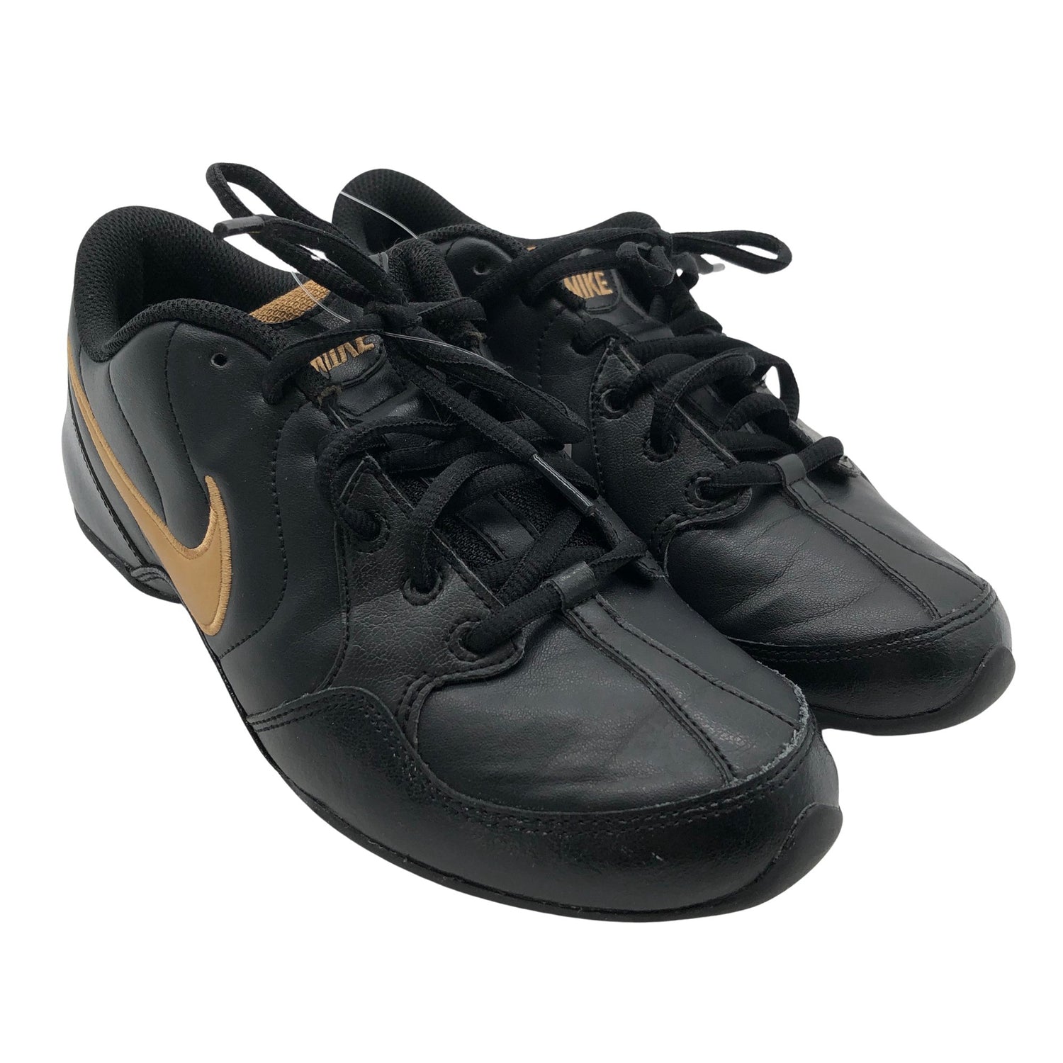  Sisäliikuntakengät  Sisäliikuntakengät, koko 38  Nike 