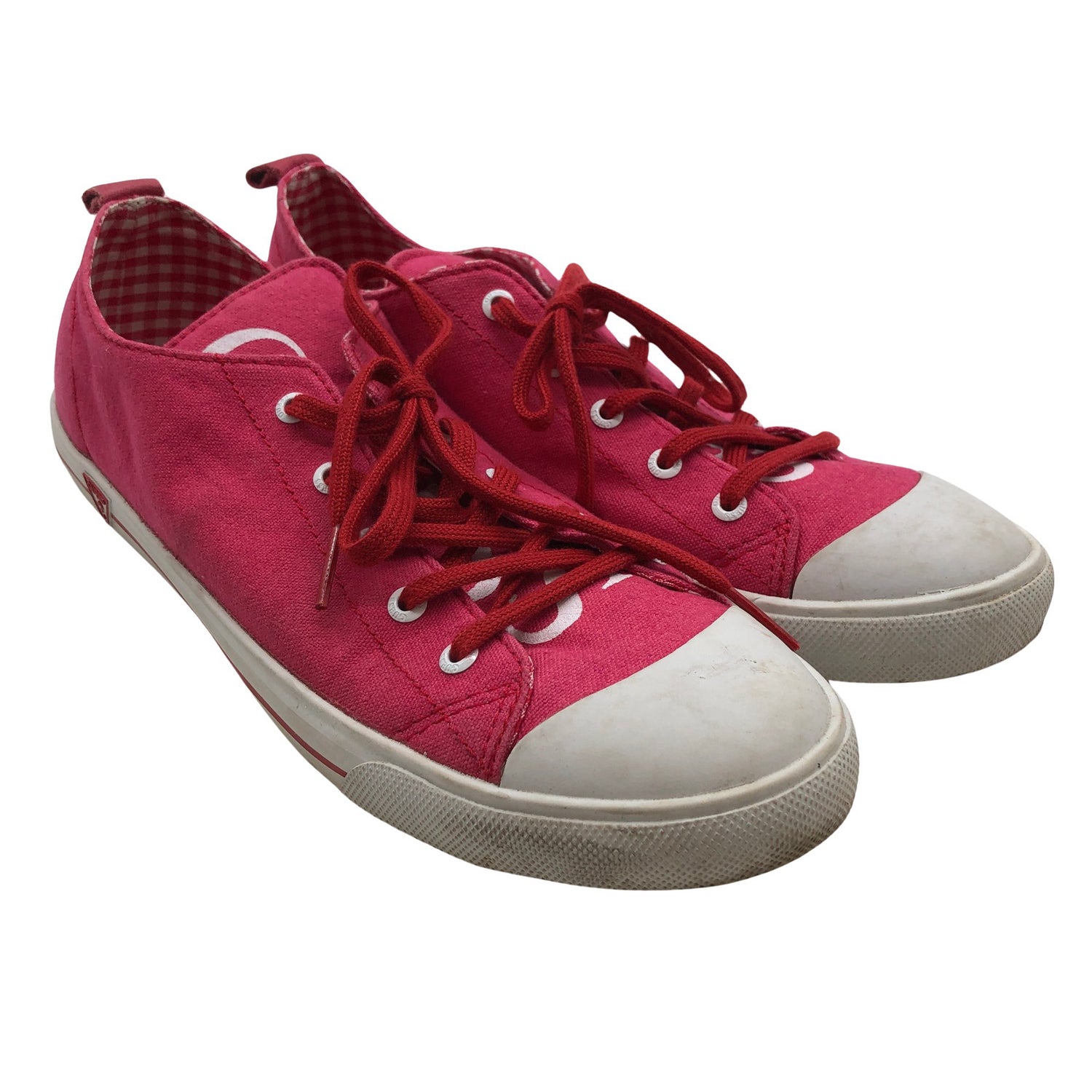  Tennarit  Tennarit, koko 40  Guess 