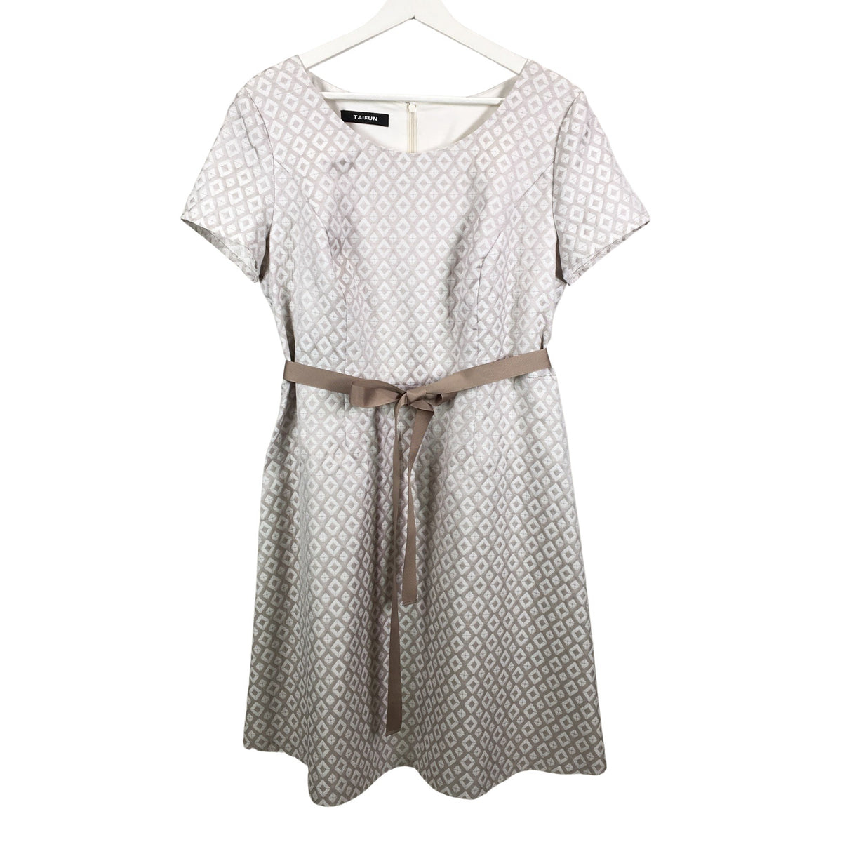 Unisex Taifun - Juhlamekko, koko 44 -  (1)