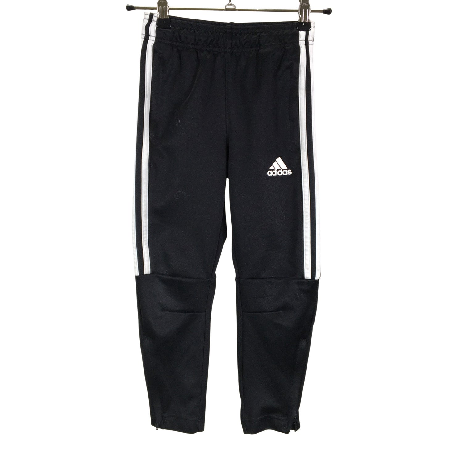  Urheiluhousut  Verryttelyhousut, koko 110 - 116  Adidas 