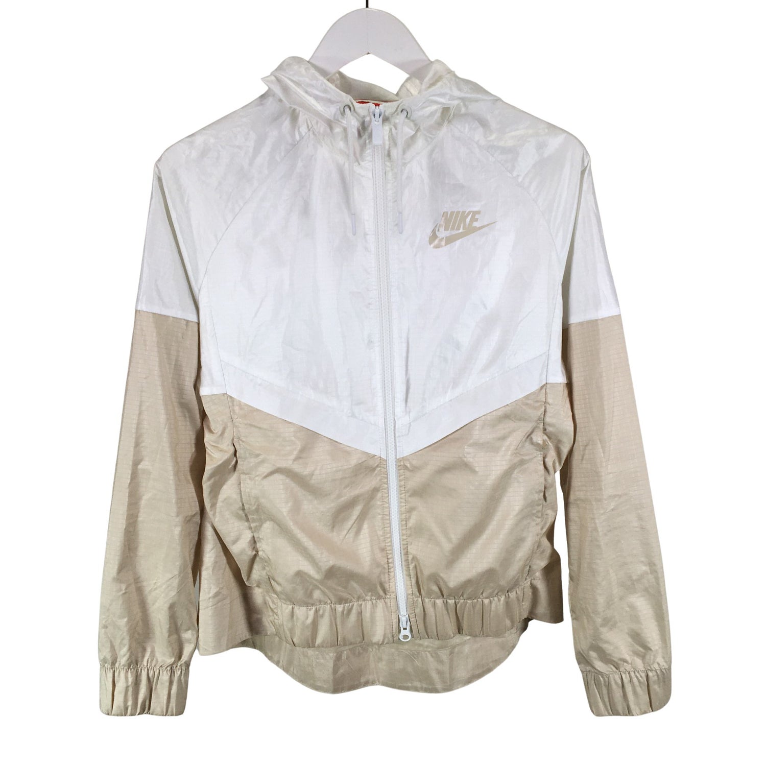  Urheilutakki  Ulkoilutakki, koko 36  Nike 