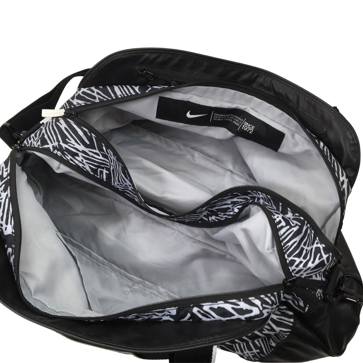  Urheilukassi  Urheilukassi, koko Maxi  Nike 