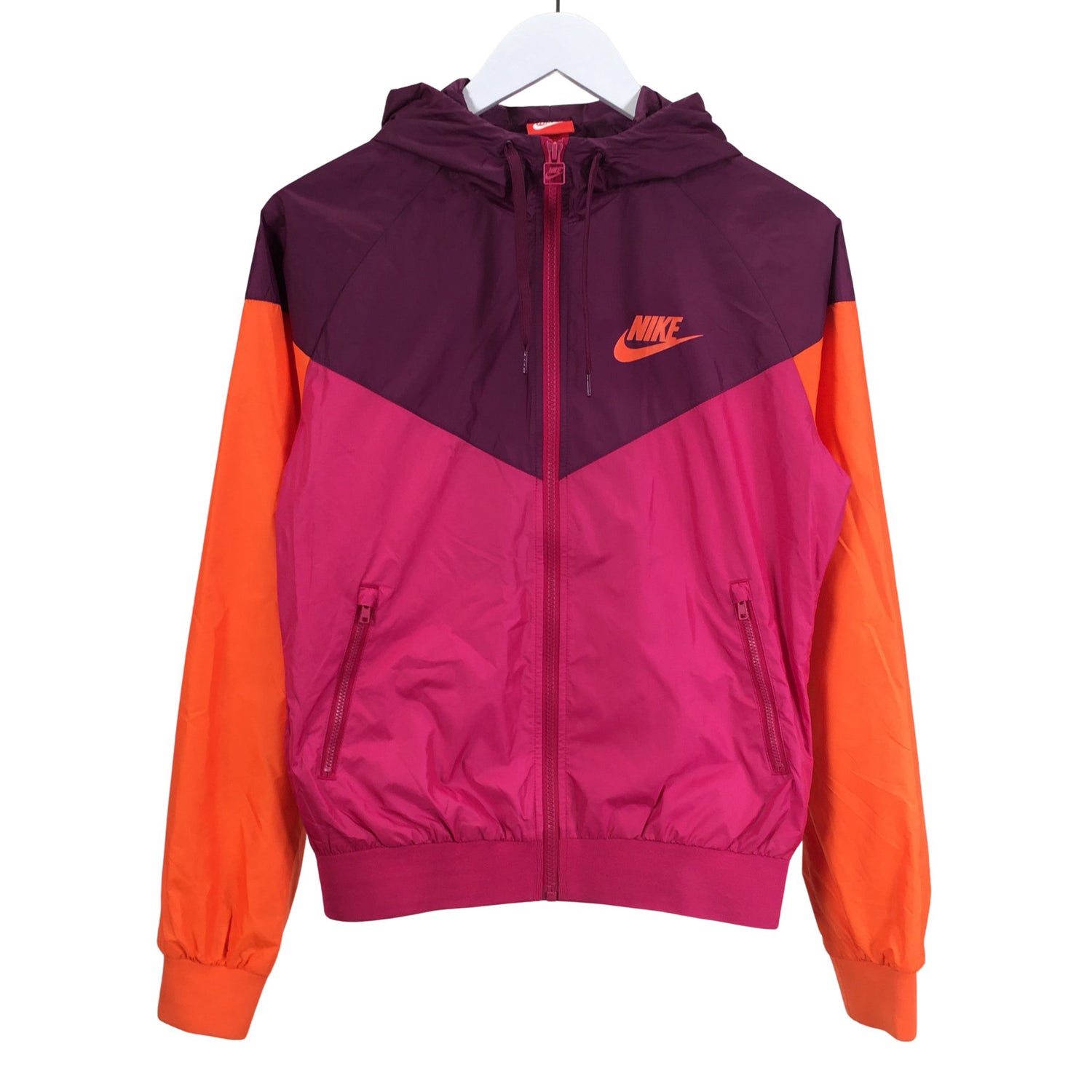  Urheilutakki  Urheilutakki, koko 38  Nike 