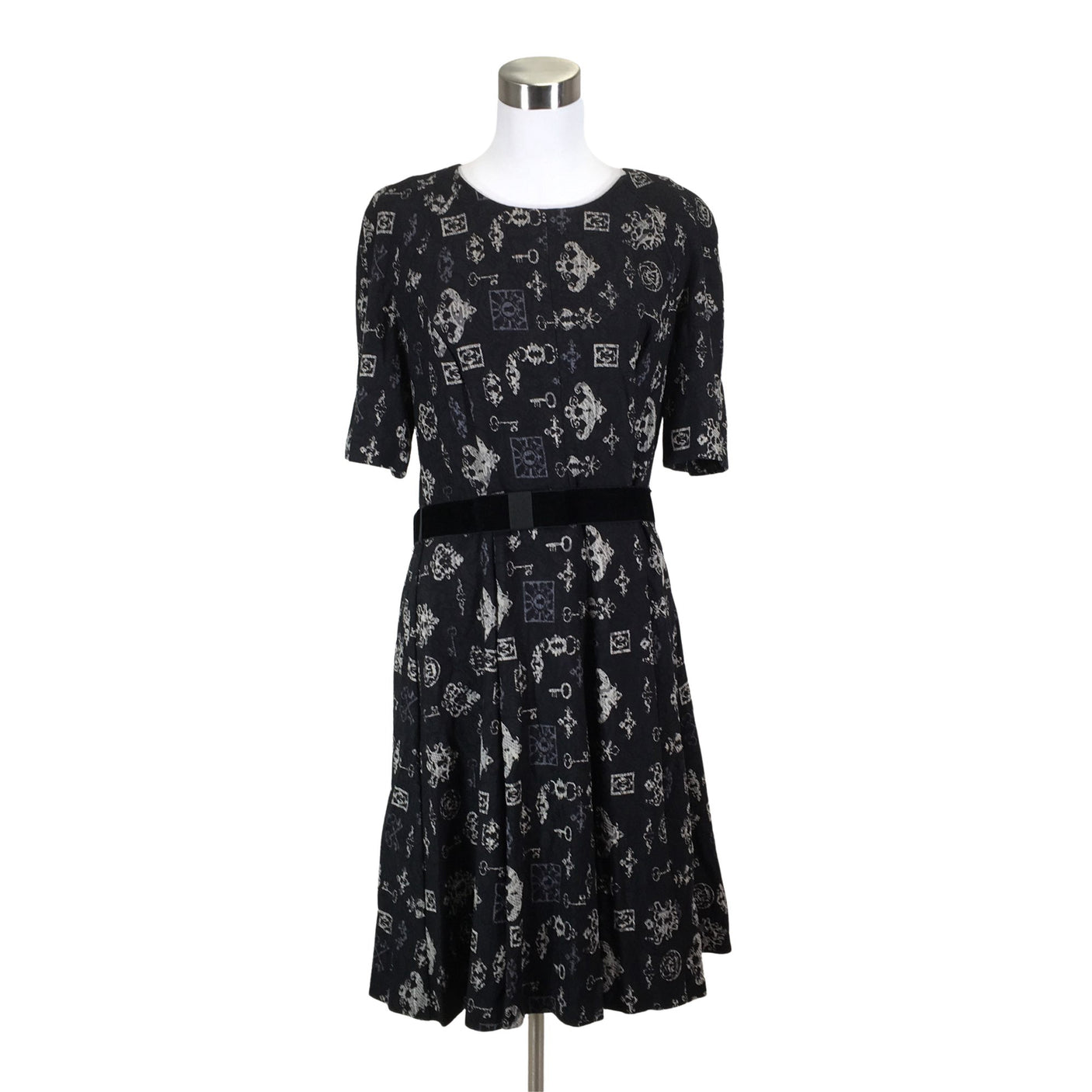 Unisex Andiata - Juhlamekko, koko 44 -  (1)