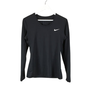 Urheilupaita, 
pitkät hihat, koko 40