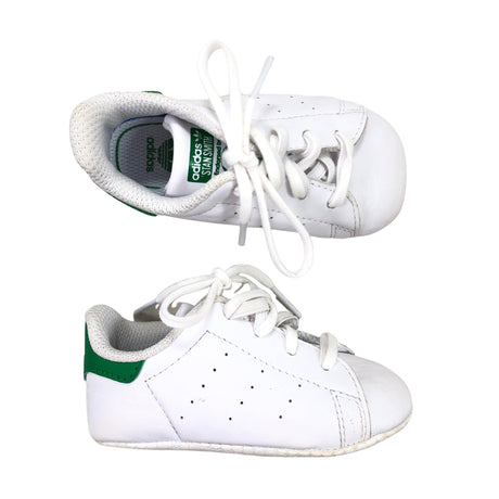 Unisex Adidas - Vauvan kengät, koko 19 -  ()