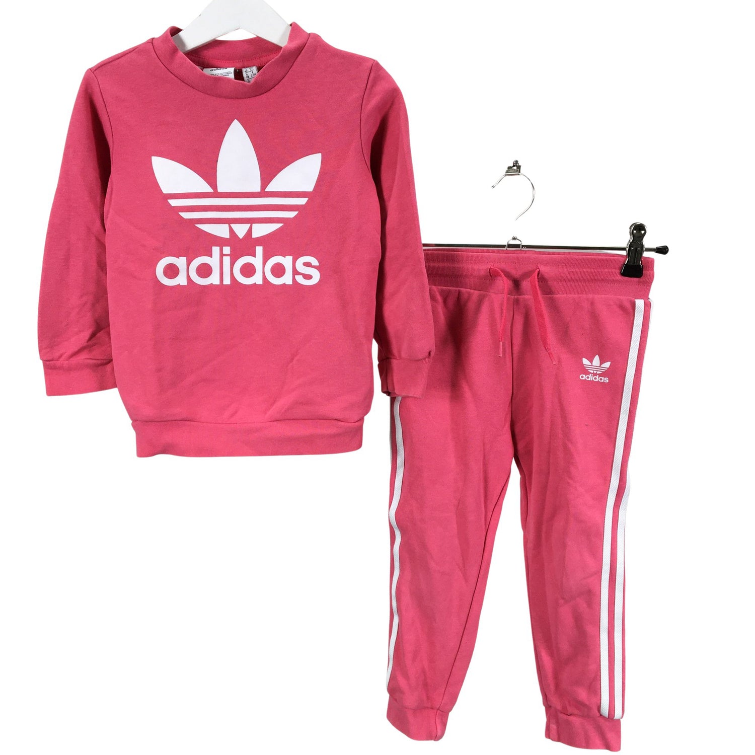  Collegeasu  Collegeasu, koko 92 - 98  Adidas 