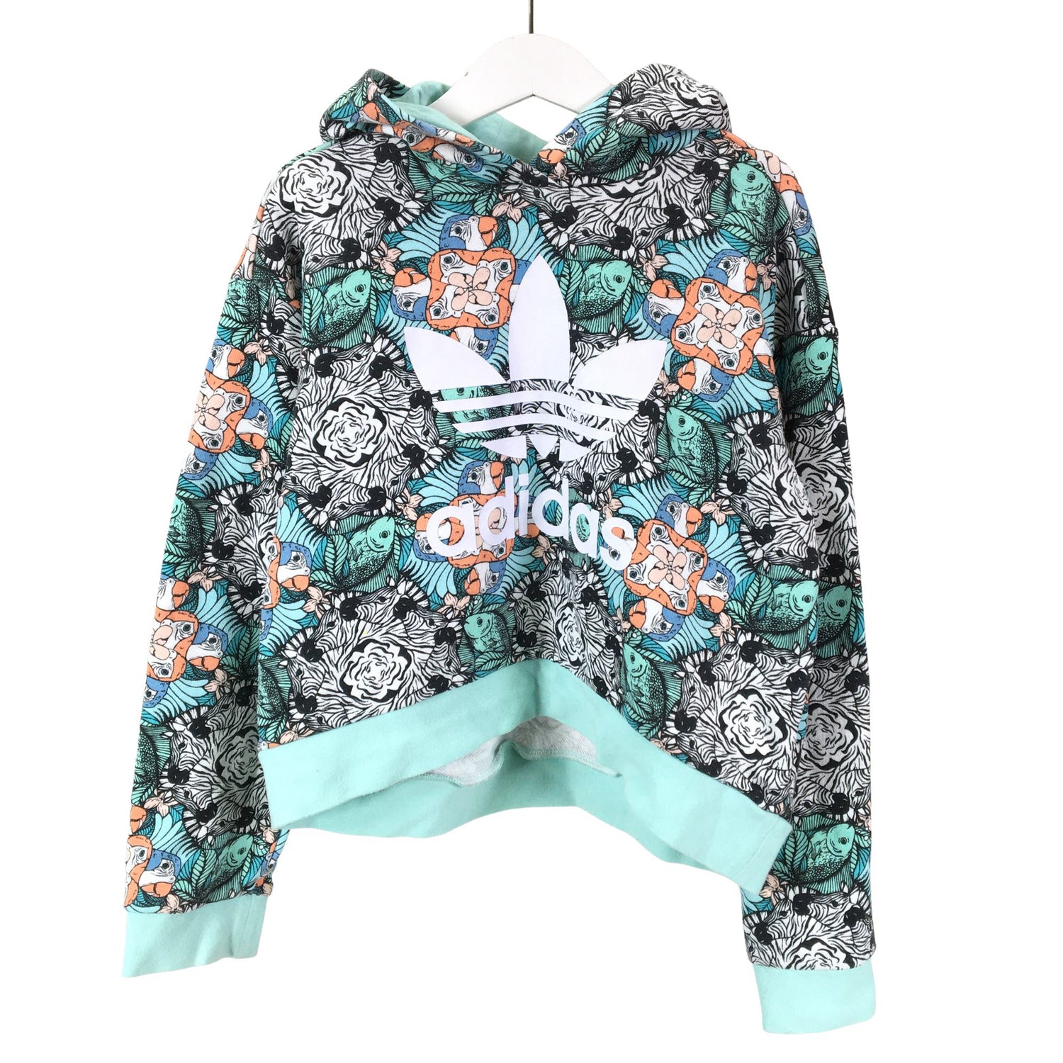  Huppari  Huppari, koko 128 - 134  Adidas 